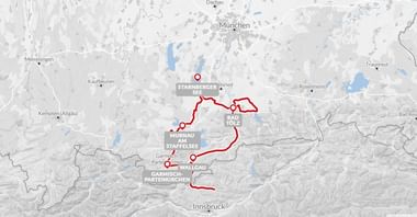 Kaart met rode fietsroute door Beieren bij München, die Starnberger See, Bad Tölz, Walchau, Murnau en Staffelsee verbindt.