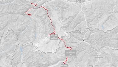 Topografische kaart van Transalp E5 wandelroute van Innsbruck via Ötztal en Passeiertal naar Meran, gemarkeerd met rode lijn en locatieaanduidingen.