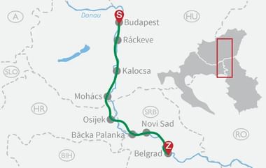 Kaart met groene routelijn van Budapest (gemarkeerd S) naar Belgrado (gemarkeerd Z) door Hongarije en Servië via Kalocsa.