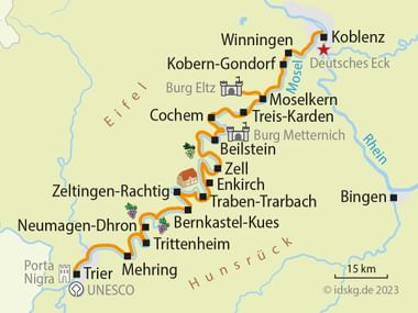 Fietskaart van Moezelroute van Trier naar Koblenz met oranje pad, plaatsen zoals Bernkastel-Kues, Cochem en kastelen langs de route.