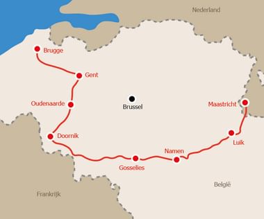 Kaart van België met fietsroute van Maastricht naar Brugge via Luik, Namen, Gosselies, Doornik, Oudenaarde en Gent. Rode lijn markeert de route.