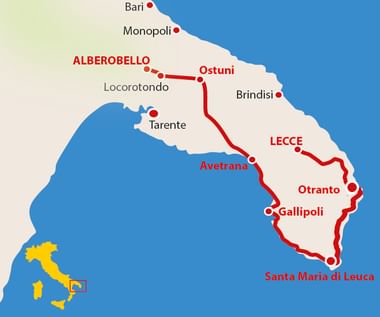 Kaart van Apulië met rode fietsroute van Alberobello via Ostuni, Lecce, Otranto, Gallipoli naar Santa Maria di Leuca.