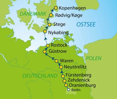 Kaart met fietsroute van Berlijn via Duitsland, Polen en Denemarken naar Kopenhagen, door steden als Rostock, Güstrow en Nykøbing.
