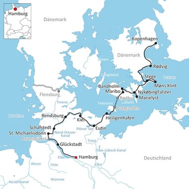 Kaart met fietsroute van Hamburg naar Kopenhagen door Noord-Duitsland en Denemarken, langs steden als Kiel, Rendsburg en Rødvig.