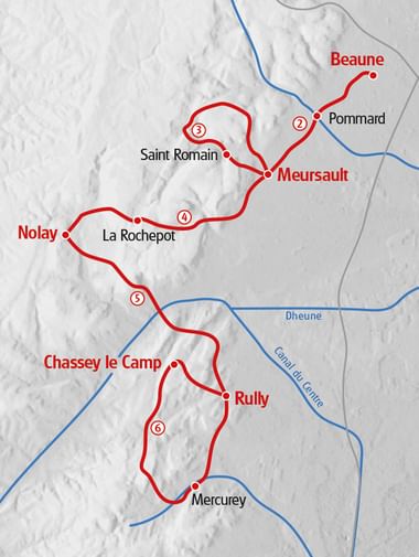 Topografische wandelkaart van Bourgondië met rode genummerde routes tussen plaatsen als Beaune, Meursault, Nolay en Chassey le Camp.