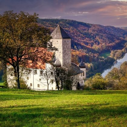 Altmuehltal-Altmuhltal-Altmuhl-Burg-Prunn-Riedenburg
