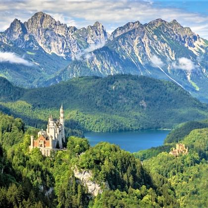 Kasteel-Neuschwanstein-en-Hohenschwangau-Alpsee