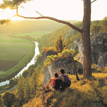 eh-wandelen-altmuehltal-panoramaweg-natuurpark-altmuhl-uitzicht-pauze