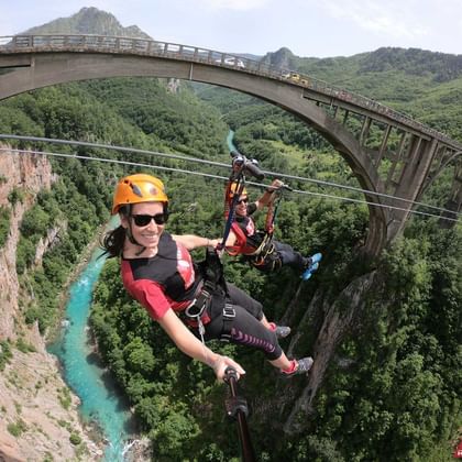 montenegro-mutli-actief-zipline-tarabridge-selfie