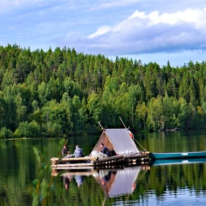 Houtvlot-avontuur-Zweden-kano-familievakantie-ea